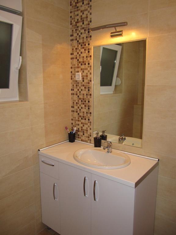 Luxury Apartments Sikiric With Fantastic View On The Sea Bibinje Exteriör bild