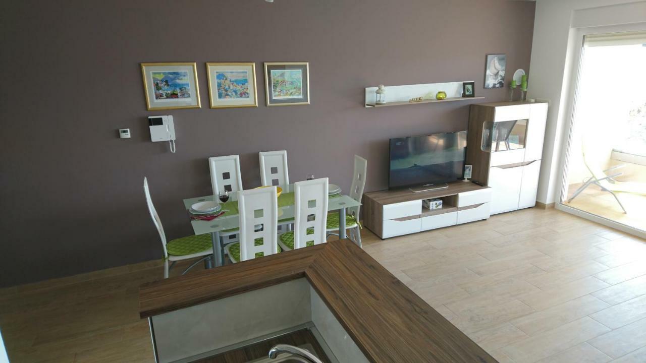 Luxury Apartments Sikiric With Fantastic View On The Sea Bibinje Exteriör bild